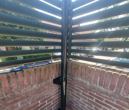 AlarmsysteemExpert.nl Cameramast 3 meter Ø 90mm met RVS muurbeugels