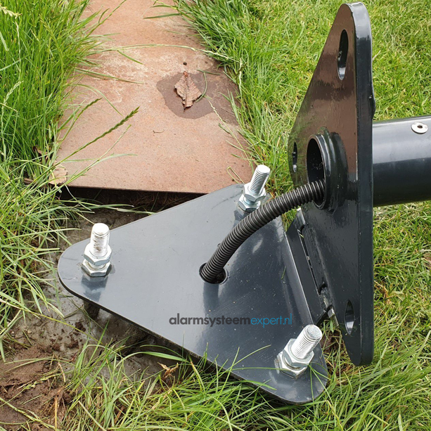 AlarmsysteemExpert.nl Ronde cameramast met kantelanker 2,50 meter