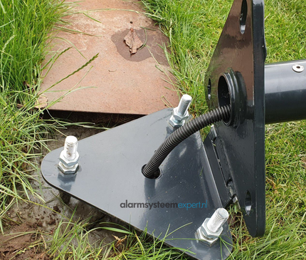 AlarmsysteemExpert.nl Ronde cameramast met kantelanker 3 meter