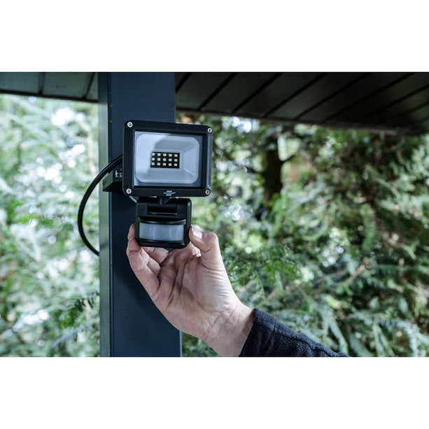 Nedis Nedis LED Spotlight JARO 1060 P, IP65, 10W, 1150lm, 6500K, met bewegingssensor